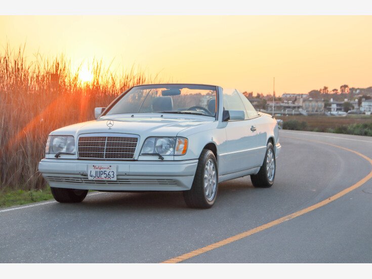 Photo for 1995 Mercedes-Benz E 320 Convertible